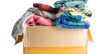 Kas iš tiesų nutinka jūsų paaukotiems dėvėtiems drabužiams