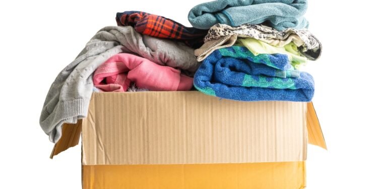 Kas iš tiesų nutinka jūsų paaukotiems dėvėtiems drabužiams