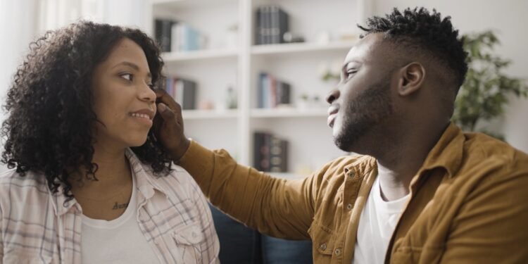 23 geriausi dviprasmiški komplimentai, kokius kada nors esame girdėję