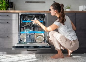 Tikriausiai nežinote apie šį paslėptą skyrelį savo indaplovėje