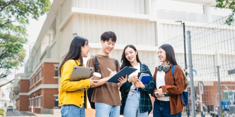 Kaip suaugus užmegzti draugystes – ir jas išsaugoti