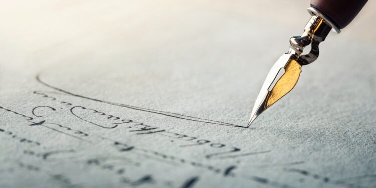 Ar mokyklos turėtų sugrąžinti rašymą rašytinėmis raidėmis?