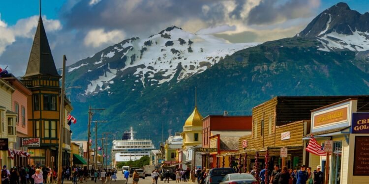 Geriausias metas vykti į Aliaską – švelnūs orai ir kvapą gniaužiantys vaizdai