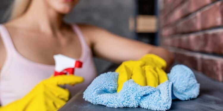 Kaip skalbti mikropluošto šluostes, kad jos neprarastų valymo efektyvumo