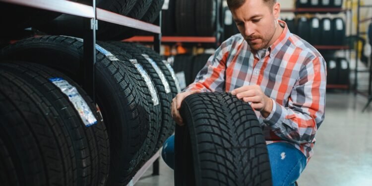 Štai kodėl, pasak automobilių ekspertų, padangos turi „plaukelius“