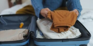 Kaip naudoti pakavimo kubelius, kad lagamine atsirastų daugiau vietos