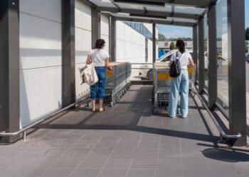 Ar nemandagu „Costco“ parduotuvėje negrąžinti pirkinių vežimėlio į jam skirtą vietą?