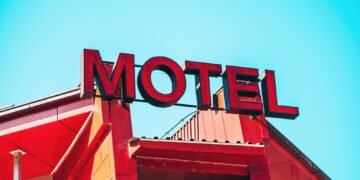 Kuo skiriasi viešbutis ir motelis