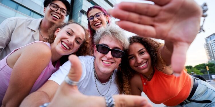 Kaip suaugus susirasti draugų ir išsaugoti draugystę