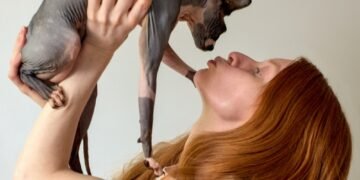 Ar katėms patinka bučiniai? Ką, pasak ekspertų, verta žinoti