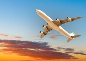 Kokiu aukščiu skraido lėktuvai – ir kodėl?