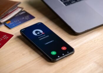 Ar sulaukėte skambučio iš vieno iš šių telefono zonų kodų? Tai gali būti sukčiavimas.