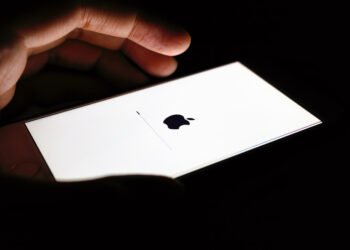 Ar „Apple“ skenuoja jūsų „iPhone“ nuotraukas? Štai ką turite žinoti