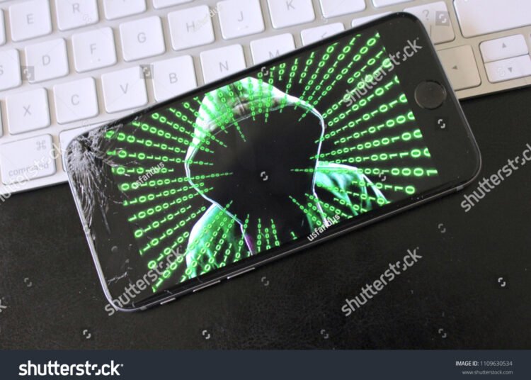 Kaip pašalinti šnipinėjimo programą iš „iPhone“