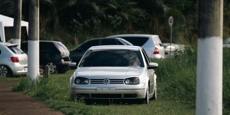 10 ženklų, kad naudoto automobilio skelbime trūksta svarbiausios informacijos