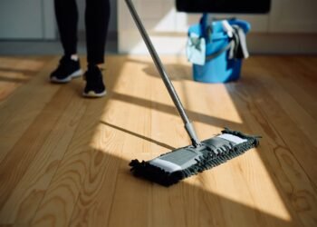 Kaip išvalyti stiklines orkaitės dureles iš vidaus ir išorės